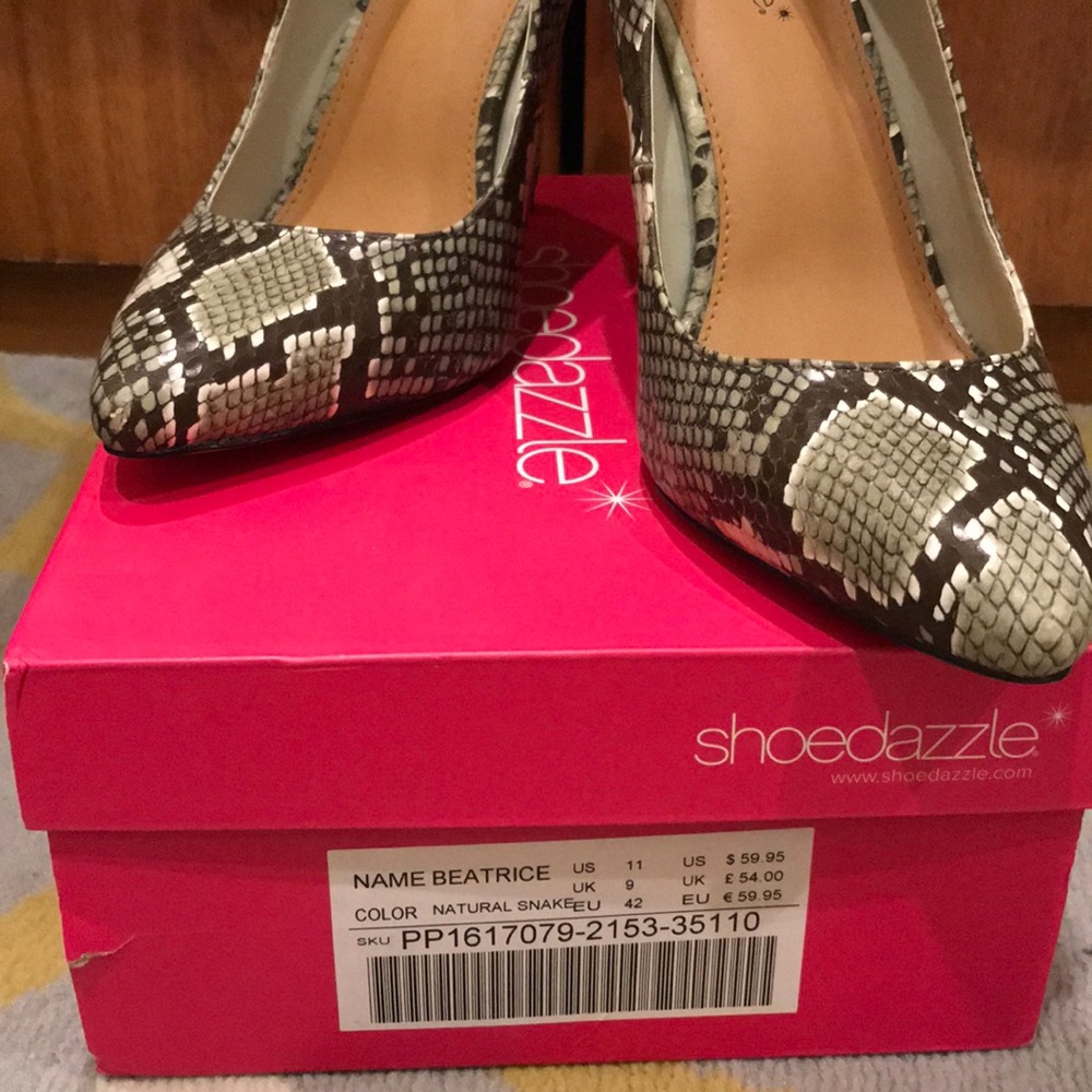 JUST ABOUT BRAND NEW !! Women heels